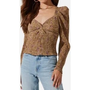 NWOT ASTR The Label Twist Front Floral Top Blouse Puff Sleeve Small